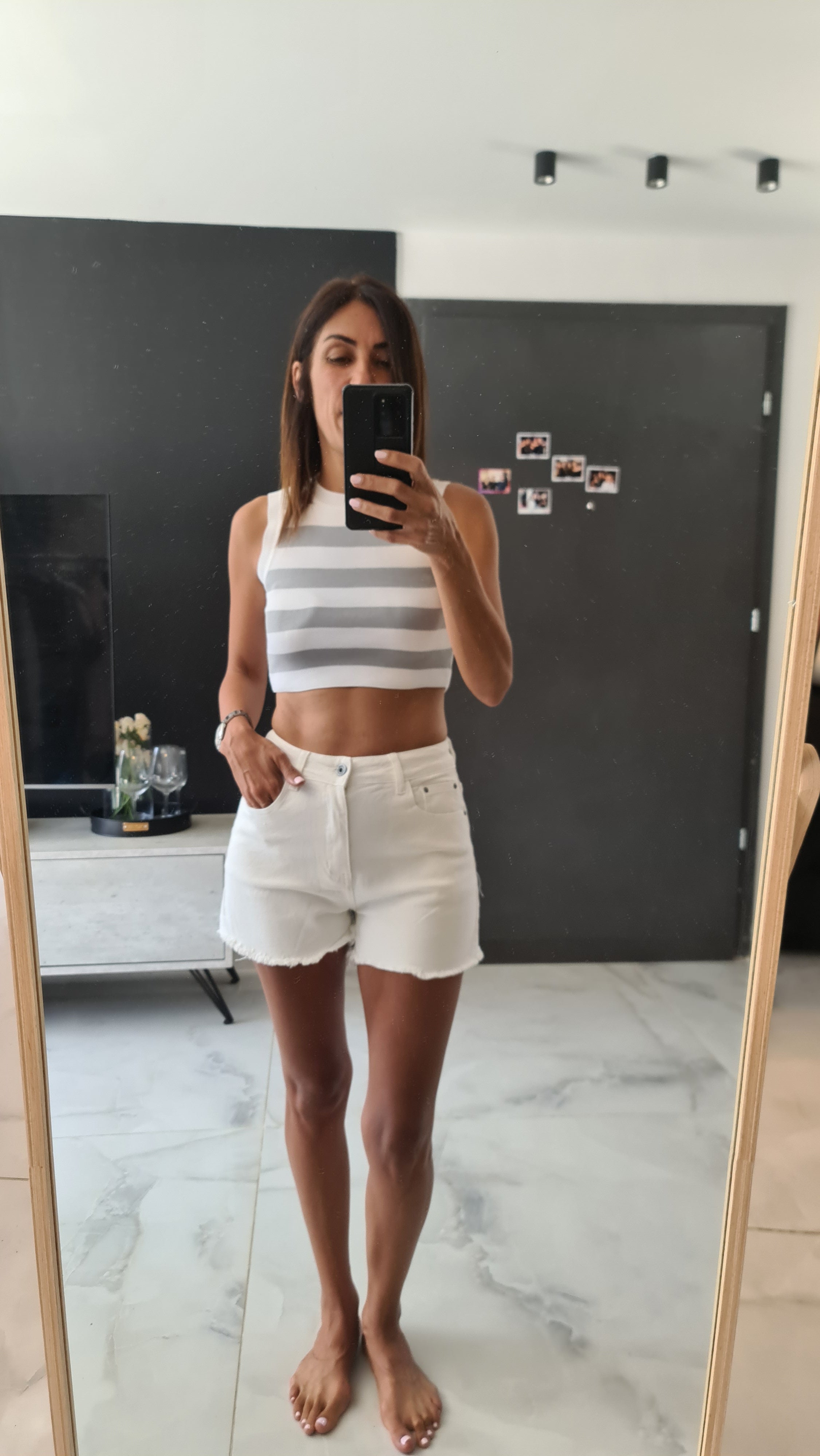 שורט גינס לייקרה