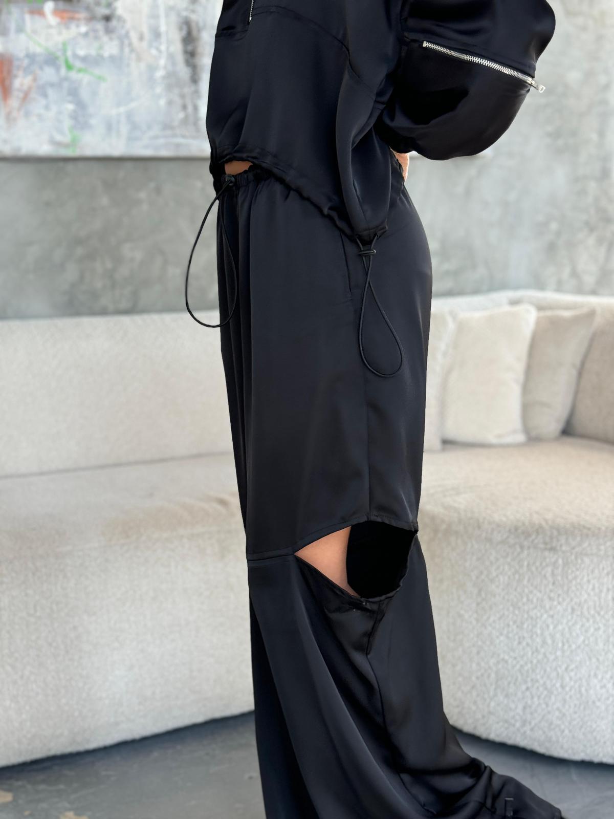 חליפת סאב שחור