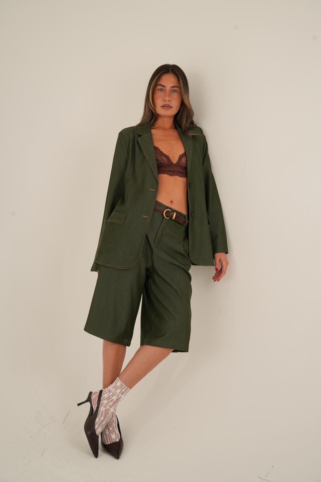 חליפת ויולט