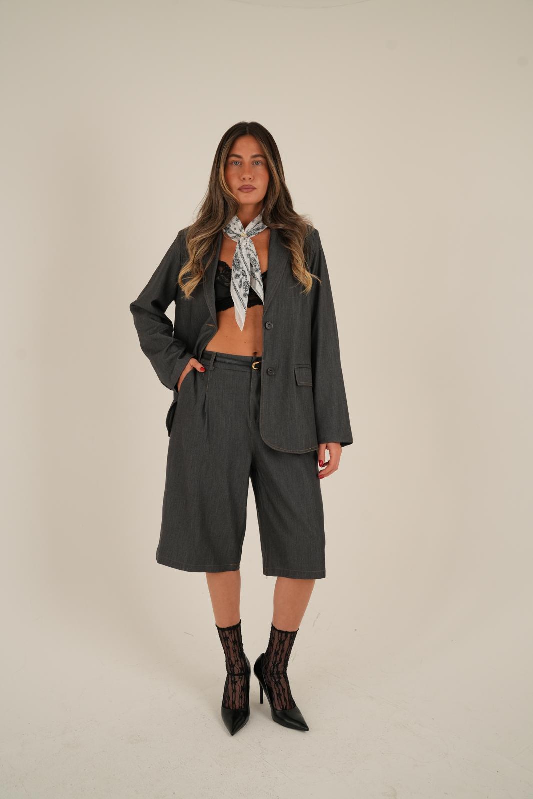 חליפת ויולט